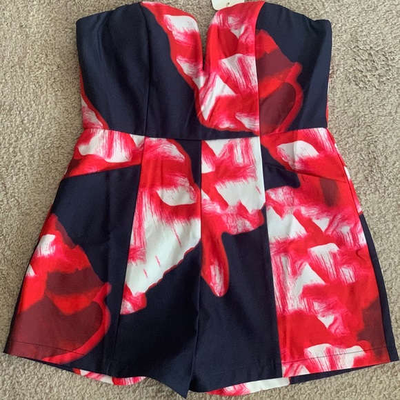 Floral Romper - Picture 2 of 6